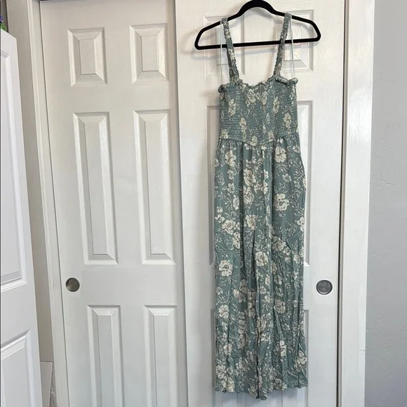 🌵 3 for $20 Patrons of Peace Jump suit - Picture 1 of 7